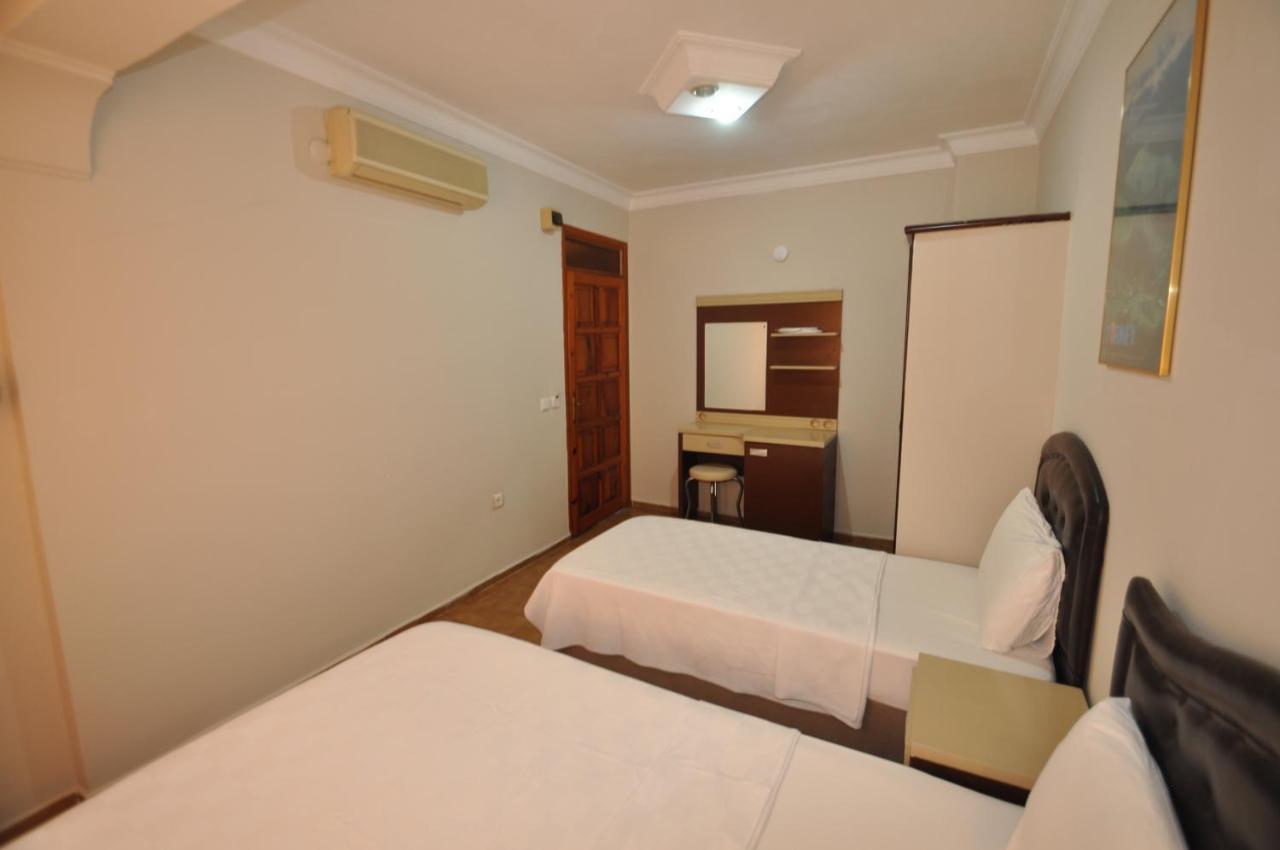 מרמריס Defne & Zevkim Hotel מראה חיצוני תמונה