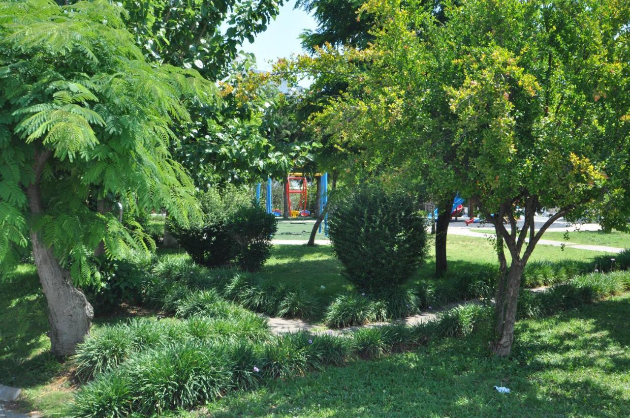 מרמריס Defne & Zevkim Hotel מראה חיצוני תמונה
