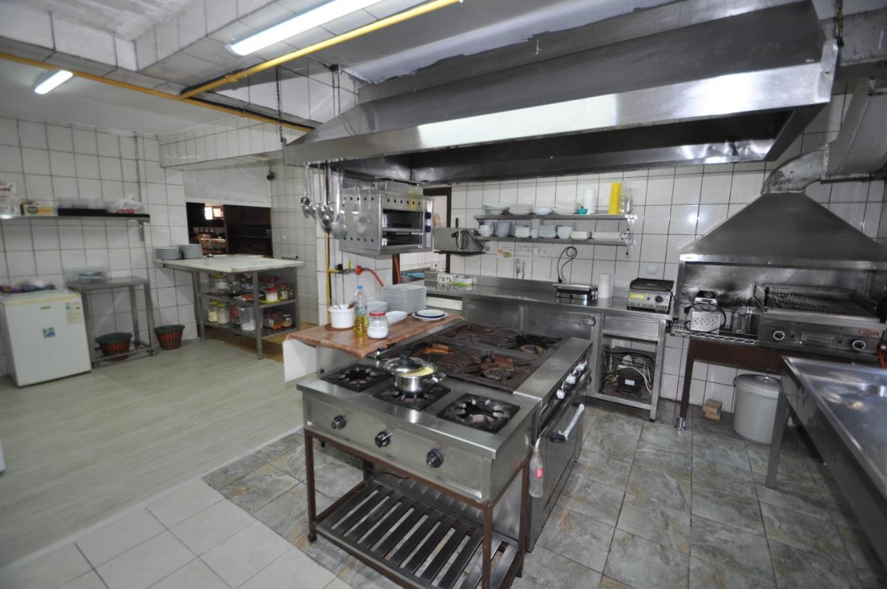 מרמריס Defne & Zevkim Hotel מראה חיצוני תמונה