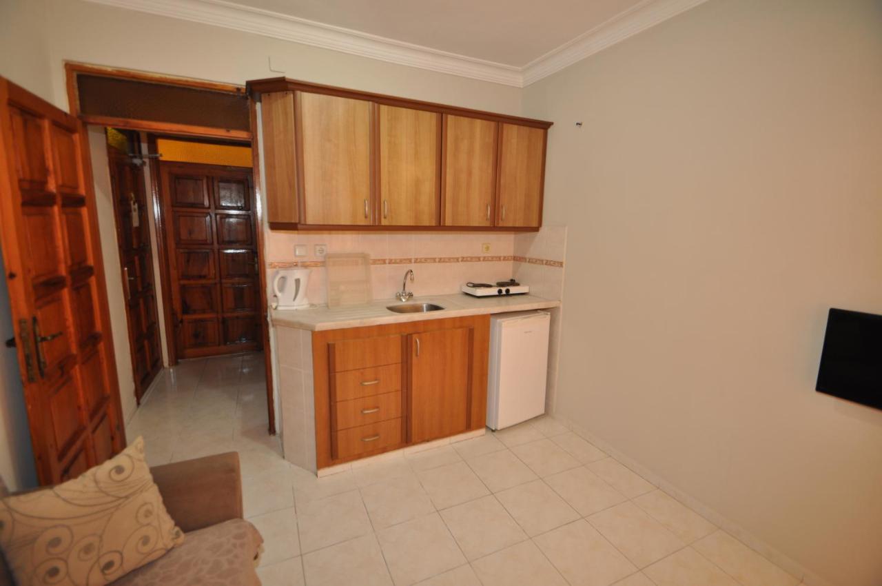 מרמריס Defne & Zevkim Hotel מראה חיצוני תמונה