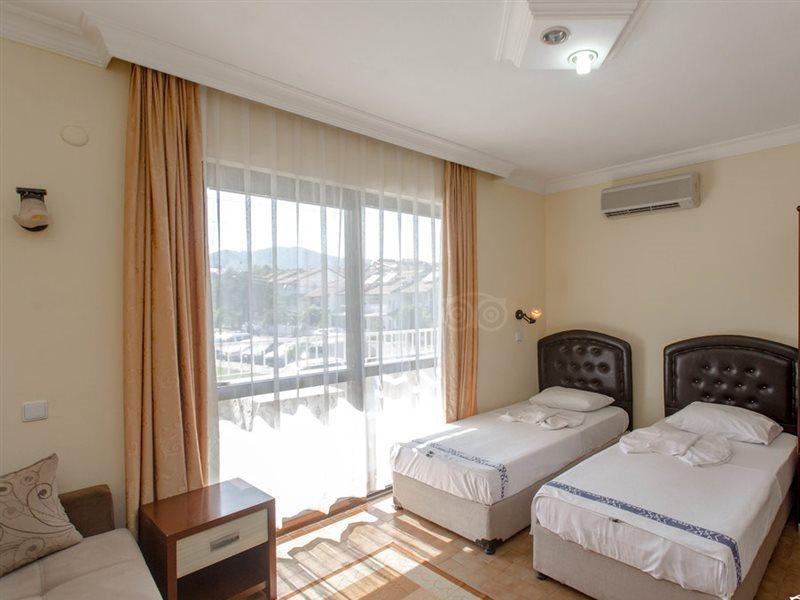 מרמריס Defne & Zevkim Hotel מראה חיצוני תמונה